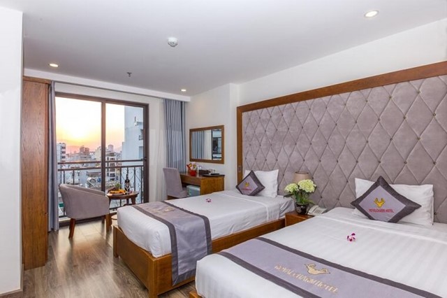 Phòng Superior Twin with balcony, city view